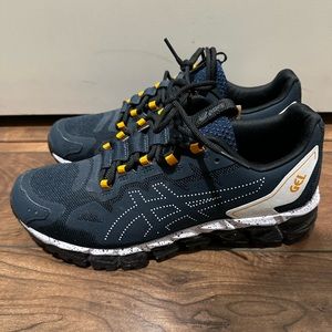 ASICS men’s shoes. NWT. Size 7